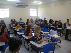 REUNIÃO COM MONITORES E SERVIDORES
