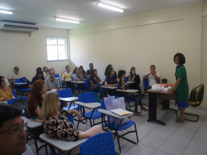 REUNIÃO COM MONITORES E SERVIDORES